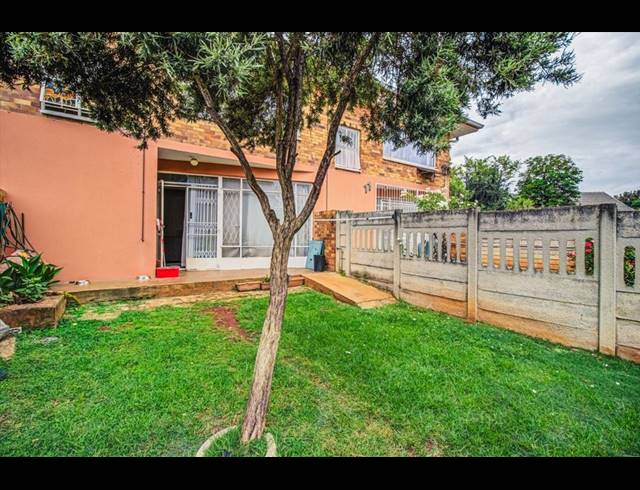 2 BEDROOM DUPLEX FOR SALE IN KEMPTON PARK EXT 4